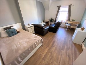 Photo 19- click for photo gallery